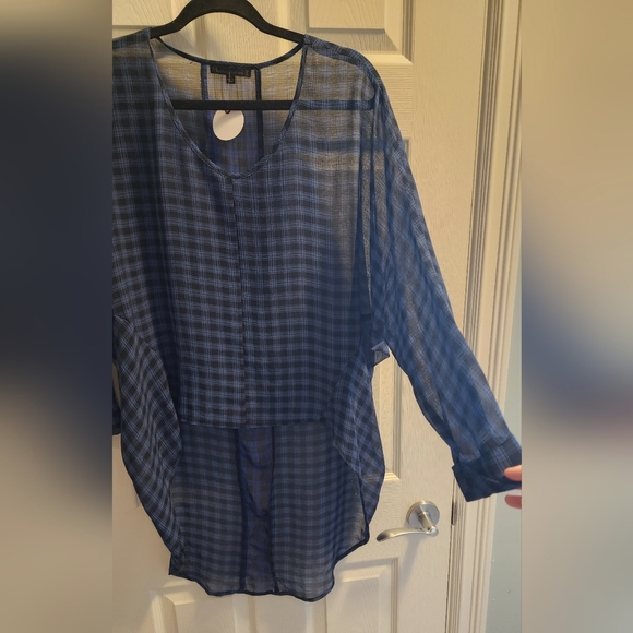 Lucca Couture Sheer Hi Low Top - Picture 3 of 9